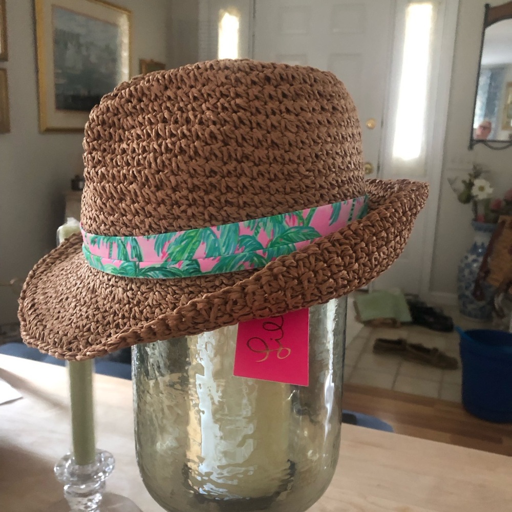 Lilly Pulitzer poolside hat